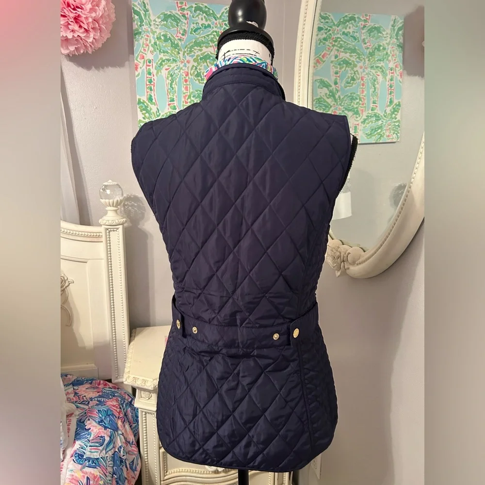 Lilly Pulitzer navy quilted vest - Picture 6 of 13